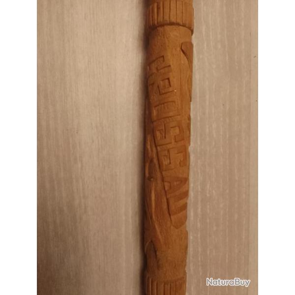 cane de marche sculpt� artisanale
