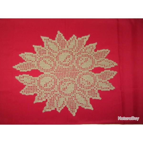 Nappe centre de table " Les Tournesols " Linge de table en ficelle de jute. Crochet fait main.