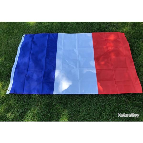 Drapeau Fran�ais avec oeillets (1.50m par 90cm)