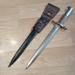 Ba&iuml;onnette K31 ,ELSENER SCHWYZ VICTIRIA avec porte fourreau J,EUCHER 19 SATTLER80NEBIKON