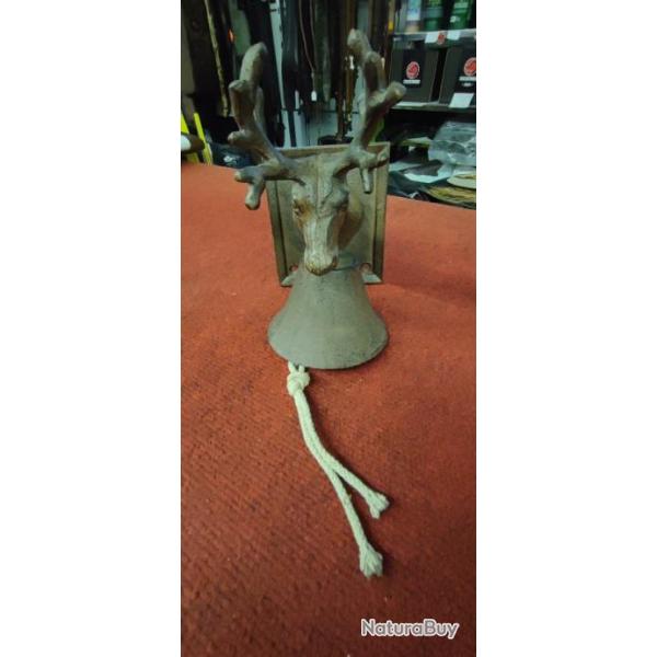 CLOCHE CERF EN FONTE - NEUF