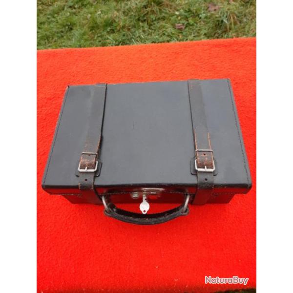 valise a cartouches en cuir v�ritable