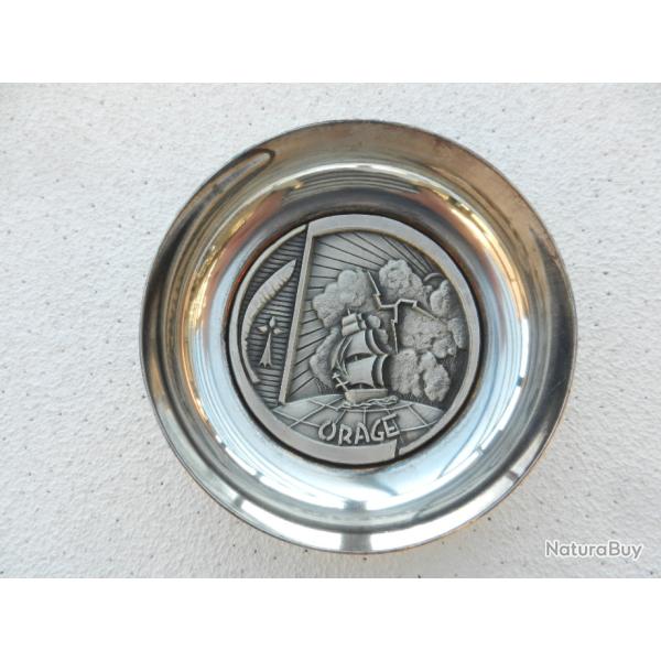 coupelle m�tal argent� navire Orage