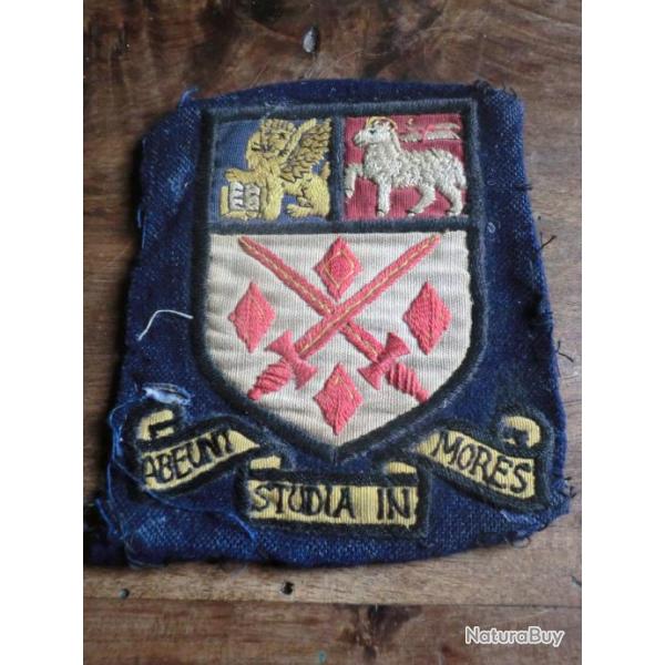 ecusson brod�e blasson a d�finir