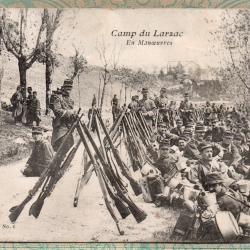 CPA - Camp du Larzac En manoeuvre- N&deg; 7424