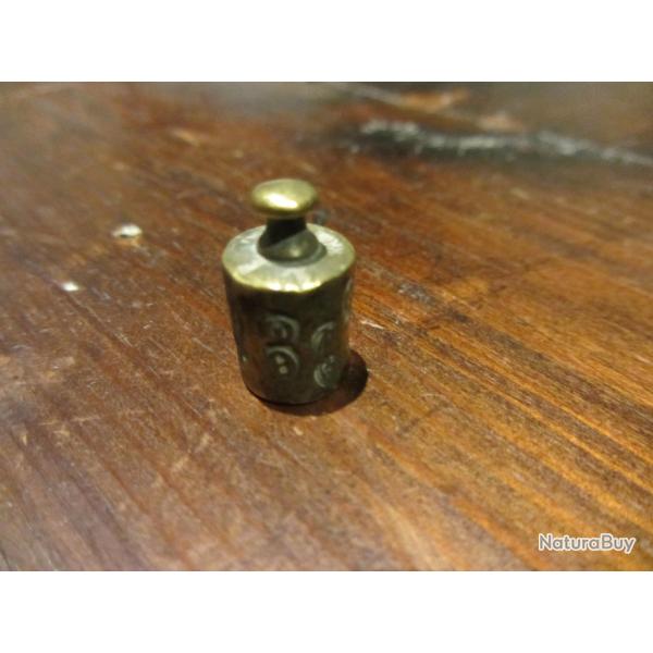 Poids en laiton 10 gr - 19e sicle - Divers poinons