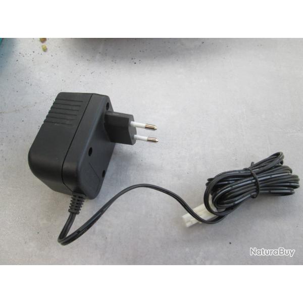 chargeur de batterie simple 8.4v NI-MH 500mah (b)