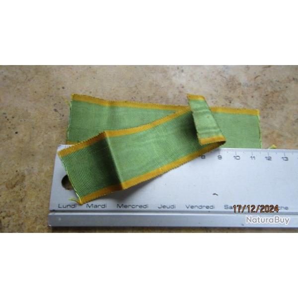 ruban m�daille militaire engag�s volontaires 1� mod�le moins larg authentiq ancien pas refabrication