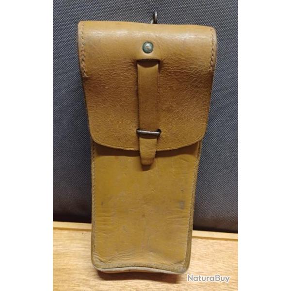 Ancien porte-chargeur militaire fran�ais cuir fauve MAT 49 - Indochine Alg�rie