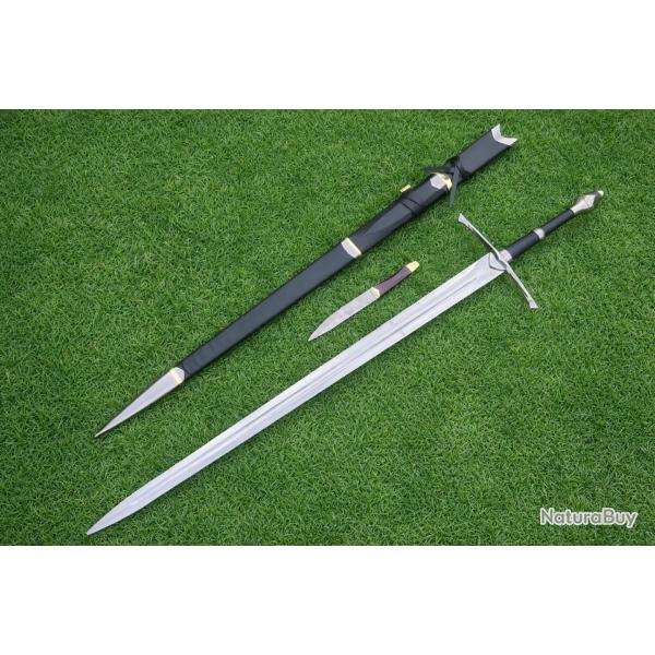 �p�e longue en acier inoxydable - Sobri�t� et tranchant