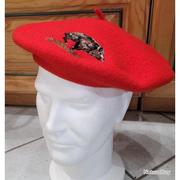 BERET rouge motif sanglier Le Beret Fran�ais