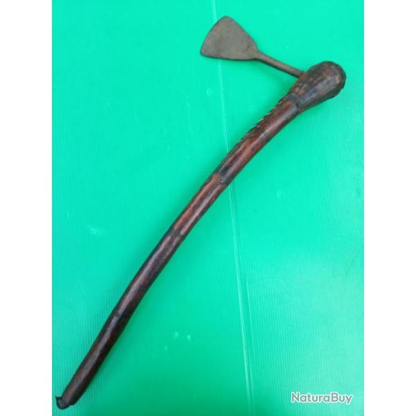 ANCIENNE &  MAGNIFIQUE  HACHE DE PRESTIGE :   " Songy� "  RECOUVERTE  DE  PEAU ( Avec Motifs ) .