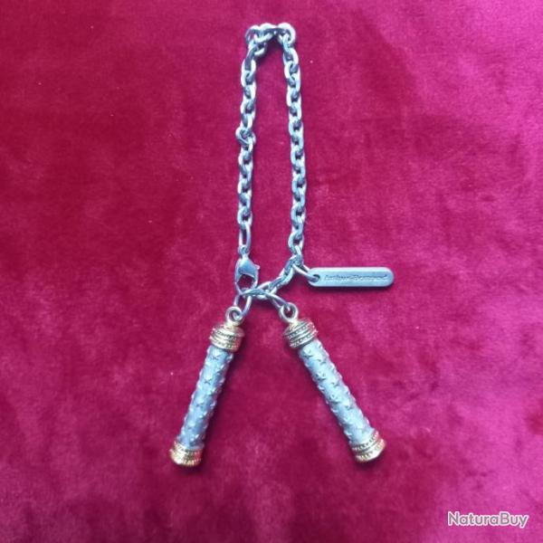 porte clef AMULETTE avec cha�nette THIERRY MUGLER