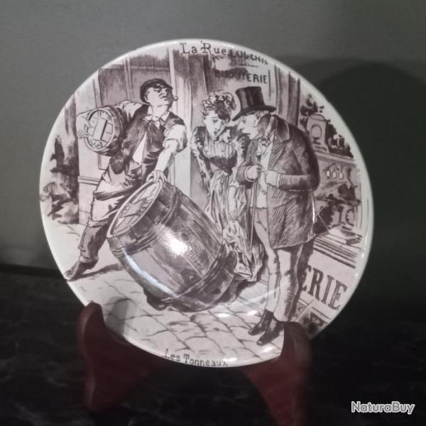 Assiette SARREGUEMINES Les tonneaux  Sign�es SARREGUEMINES