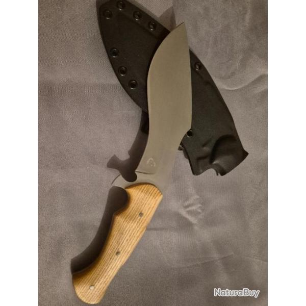 Kukri lampro knives