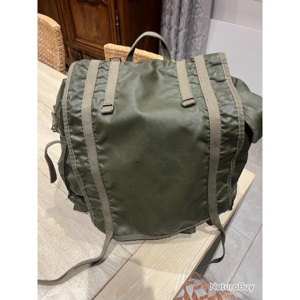 sac  dos "Arme Franaise"' trs bon tat