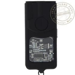 Shocker &eacute;lectrique compact PIRANHA - 2 500 000 V + lampe