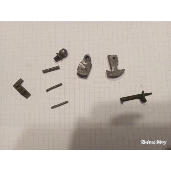 Lot de pi�ces pour 7,65 Ruby.