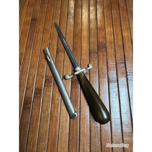 STYLET DAGUE DE D�FENSE DU XlX �me SI�CLE MANCHE EN CORNE