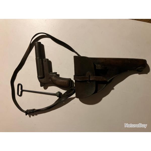 lance fus�e russe 2 guerre de prise allemand avec etui et baguette allemand 2 guerre