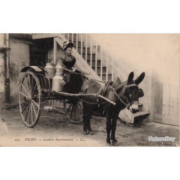 Carte Postale Ancienne - Laiti�re Bourbonnaise � Vichy -N �7432