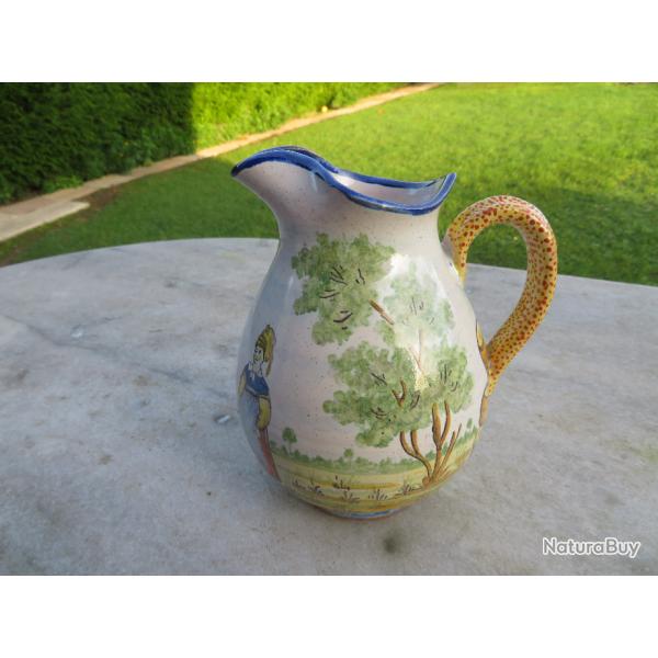 VINTAGE - Ancien pichet en fa�ence de Nevers Montagnon, sign� A M - FRANCE (XX�)