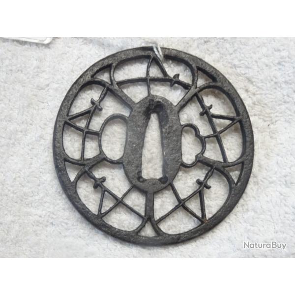 j154- lot grande  tsuba  de katana , sabre ,  japon , �poque = �do -1603-1868 , �cole = akasaka