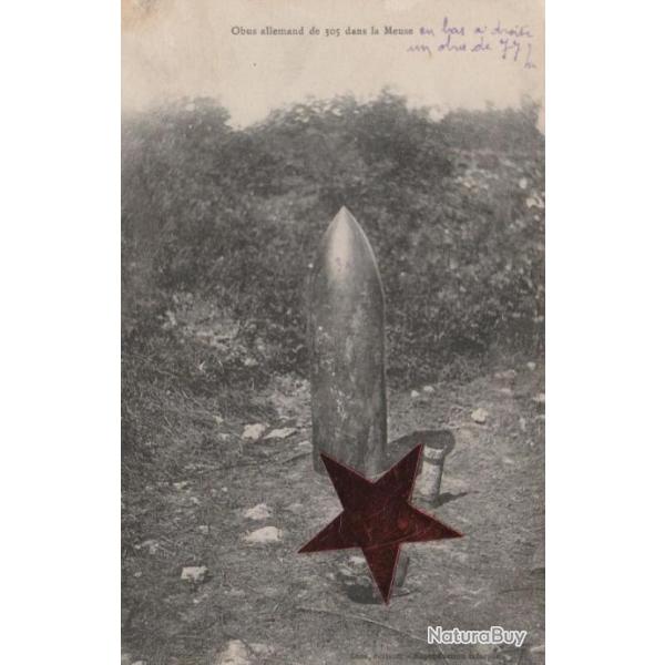 CPA - Guerre 14-18 -obus Allemand de 305 dans la Meuse - en bas a droite un obus de 77  N�806