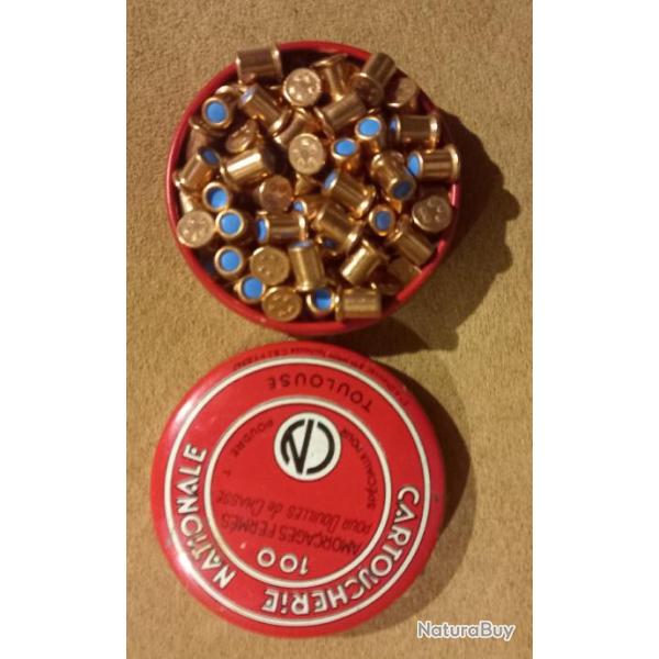 Bo�te ancienne de 100 amorces cartoucherie nationale.
