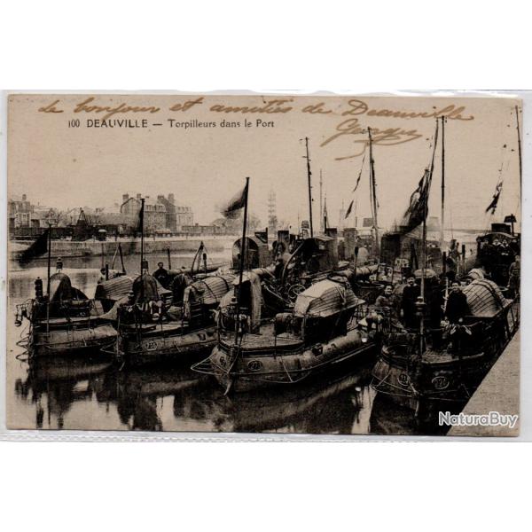 CPA - DEAUVILLE-Torpilleurs dans le Port N�1307