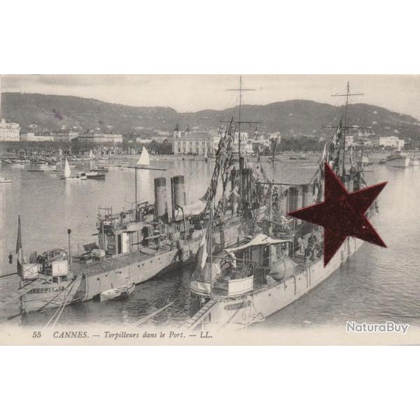 CPA -CANNES-Torpilleurs dans le Port N�738