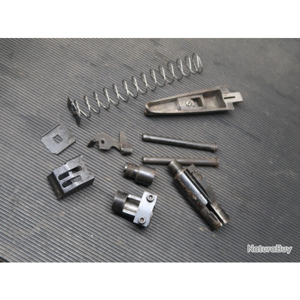 Lot de pices d'armes diverses REF 47 LIRE L'ANNONCE