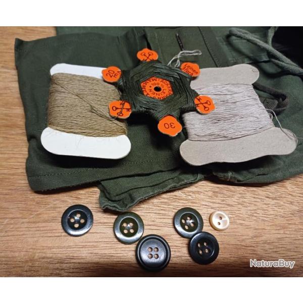 Authentique ancienne trousse de couture militaire hollandaise compl�te