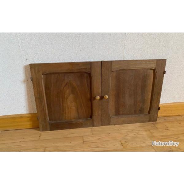 Belles portes de placard bois vintage