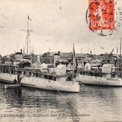 Carte postale de Cherbourg - Torpilleurs dans le Port de Commerce - N&deg;7054