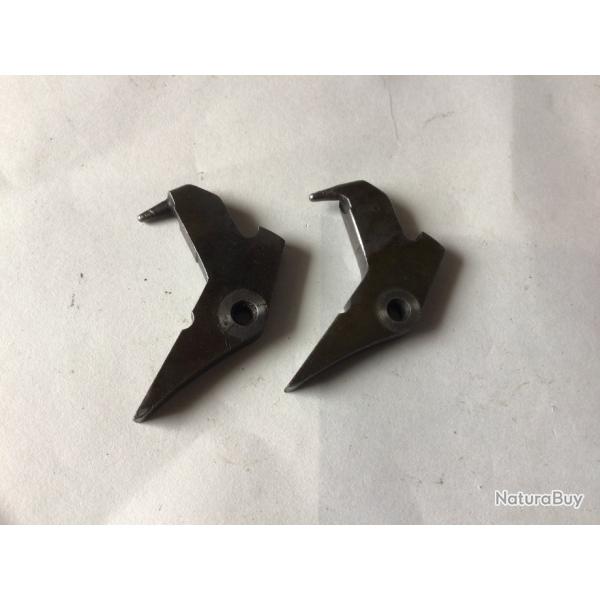 VENDU PAR LE-CUIRASSIER  PAIRE DE CHIENS JUXTAPOS� LE COSTO D�RIVE DU ROBUST MANUFRANCE CAL 12