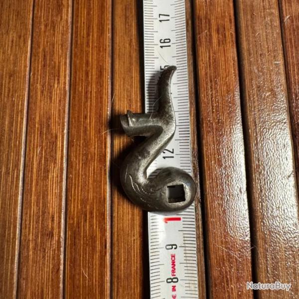 CHIEN STYLIS� GAUCHE A PERCUSSION �-