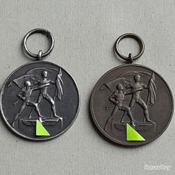 2 m�dailles annexions Autriche 13/03/1938  et Sud�tes 01/10/1938