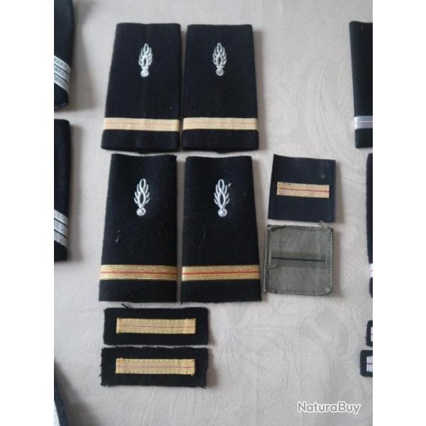 Lot de galons �paule, poitrine, de veste de c�r�monie de chef � lieutenant REF @