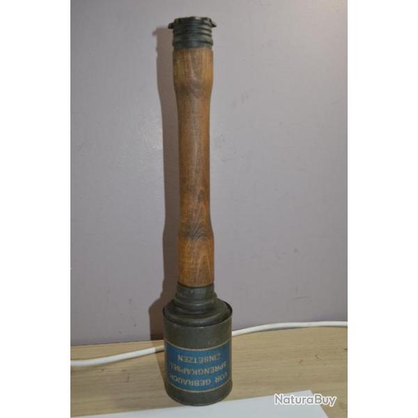Repro Stielhandgranate Premi�re Guerre Mondiale. Grenade � manche Allemande WW1 (2)