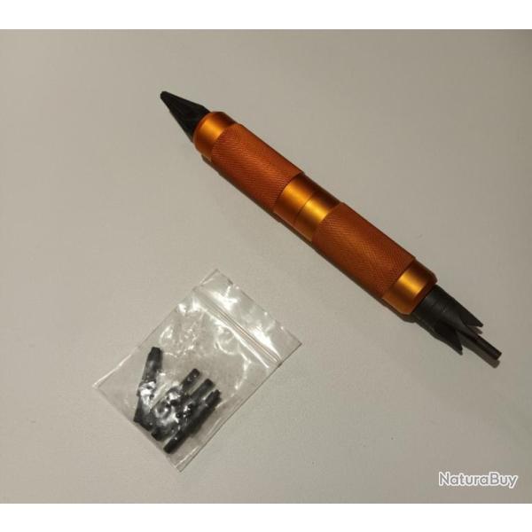 Outil de pr�paration des douilles,�tuis