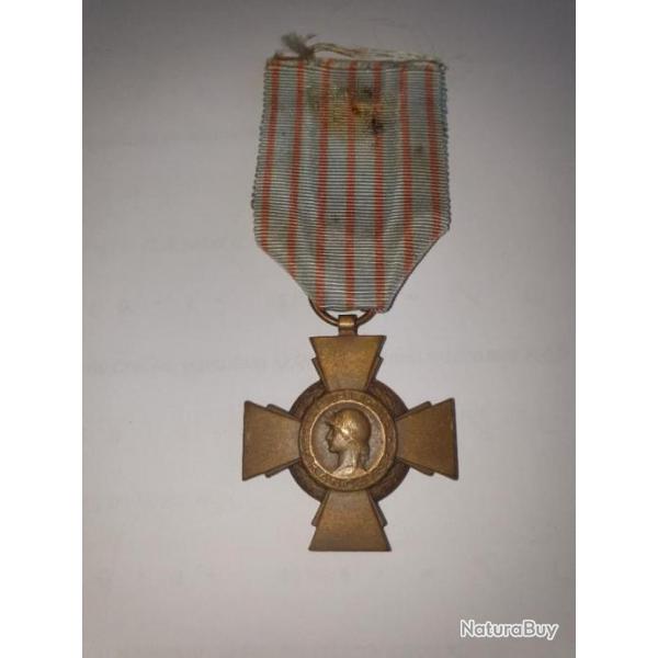 M�dailles croix du combattant  Q1