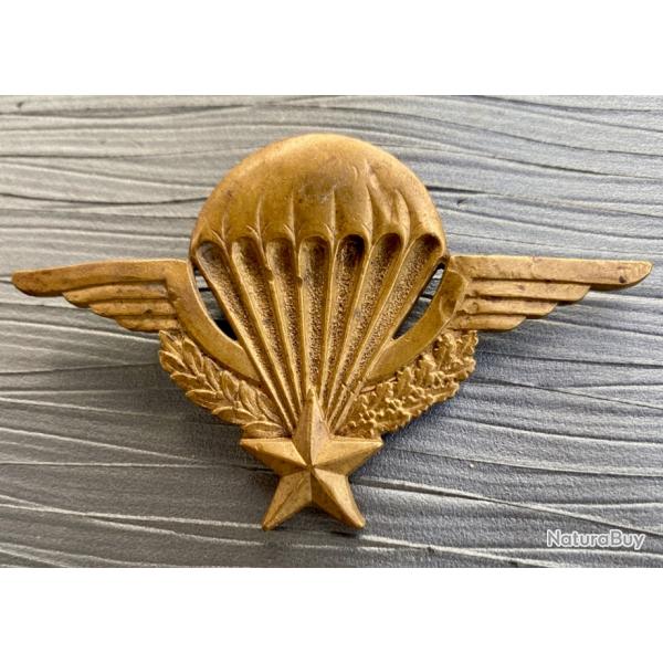 Brevet parachutiste militaire avec les ailes d�coll�es en cuivre de �Drago �