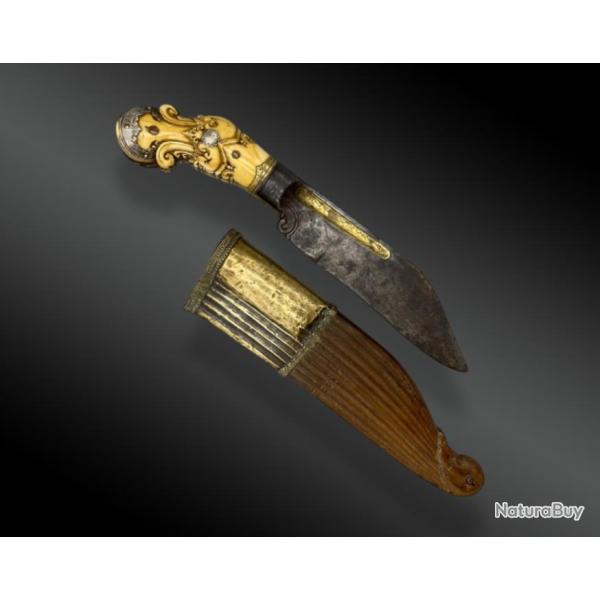 DAGUE dite Pia-Kaeta, avec son fourreau. Sri-Lanka, XVIII�me si�cle