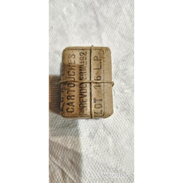 un ballotins en papier  6 cartouches revolver 1892 poudre noire