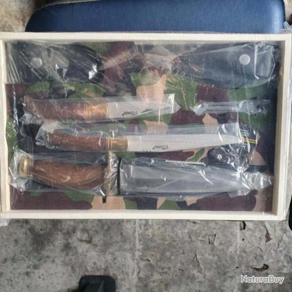 Coffret couteaux de chasse l�opard 7 pieces