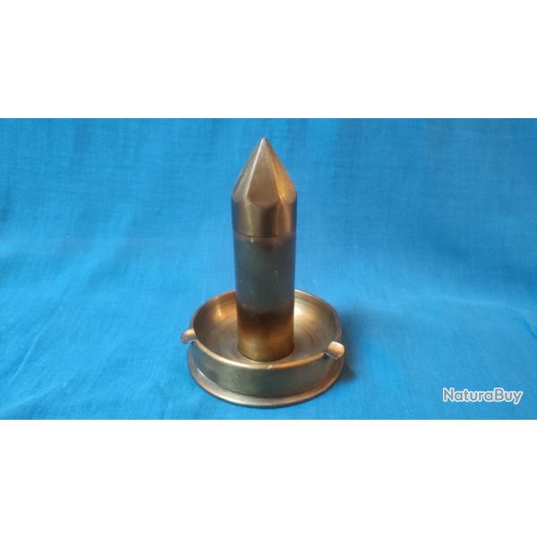 MAGNIFIQUE CENDRIER LAITON. MISE  PRIX 1 !!!