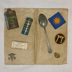 US Army M&eacute;dic Red Crosse souvenir insignes &eacute;quipement soldat WW2