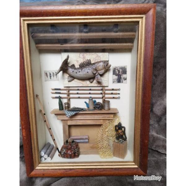 tableau vitrine sur le thme de la pche poisson lanterne