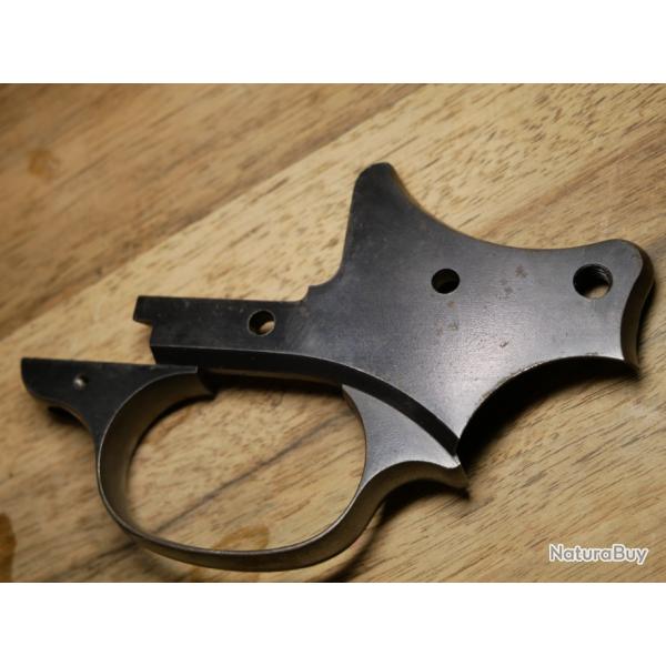 Plaque de recouvrement premier mod�le de revolver 1892 R�glementaire en super �tat beau bronzage